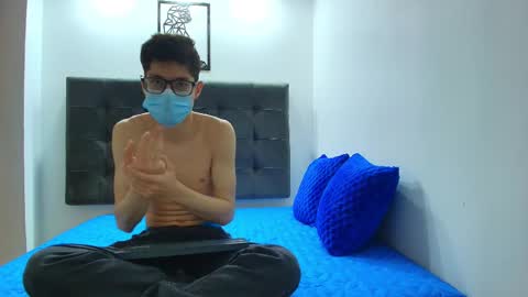  W O L F  online show from January 2025 11:13:02 AM