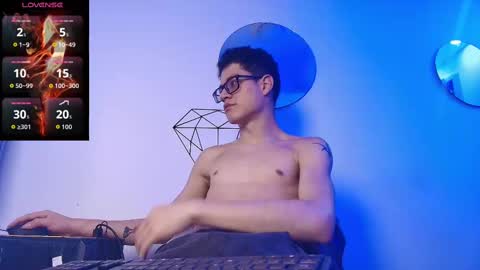  W O L F  online show from September 2025 11:24:01 AM