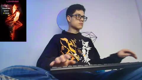  W O L F  online show from September 2025 11:46:02 AM