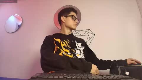  W O L F  online show from September 2025 11:36:01 AM