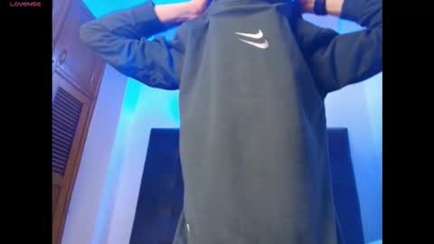  W O L F  online show from September 2025 11:58:01 AM