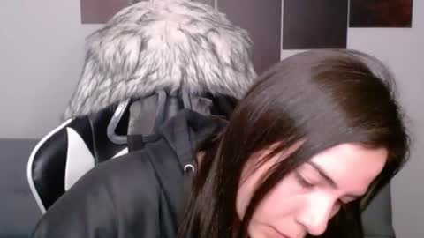 Snapshot of wolfs_daughter chatting on January 2025 02:48:02 AM Alex online show from January 2025 02:48:02 AM