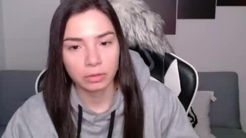 Snapshot of wolfs_daughter chatting on January 2025 03:11:02 AM Alex online show from January 2025 03:11:02 AM