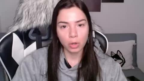 Snapshot of wolfs_daughter chatting on February 2025 04:14:02 AM Alex online show from February 2025 04:14:02 AM