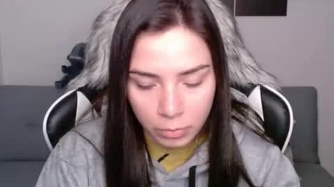 Snapshot of wolfs_daughter chatting on February 2025 06:14:02 AM Alex online show from February 2025 06:14:02 AM