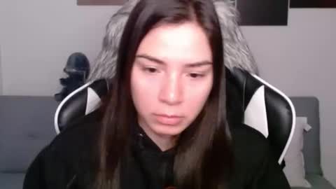 Snapshot of wolfs_daughter chatting on February 2025 03:00:02 AM Alex online show from February 2025 03:00:02 AM