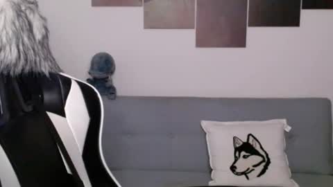 Snapshot of wolfs_daughter chatting on February 2025 03:25:02 AM Alex online show from February 2025 03:25:02 AM