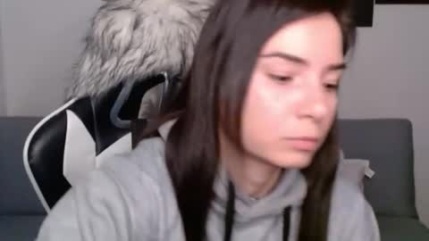 Snapshot of wolfs_daughter chatting on February 2025 02:38:01 AM Alex online show from February 2025 02:38:01 AM