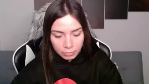 Snapshot of wolfs_daughter chatting on February 2025 04:18:02 AM Alex online show from February 2025 04:18:02 AM