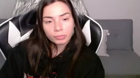 Snapshot of wolfs_daughter chatting on February 2025 04:47:01 AM Alex online show from February 2025 04:47:01 AM