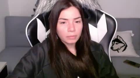 Snapshot of wolfs_daughter chatting on March 2025 02:26:01 AM Alex online show from March 2025 02:26:01 AM