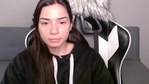 Snapshot of wolfs_daughter chatting on March 2025 01:59:02 AM Alex online show from March 2025 01:59:02 AM