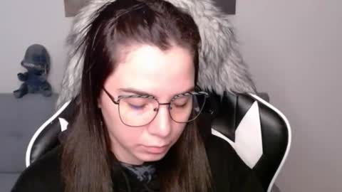 Snapshot of wolfs_daughter chatting on January 2026 01:22:01 AM Alex online show from January 2026 01:22:01 AM