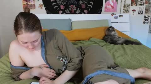 wonderconnie online show from November 2025 01:24:01 PM