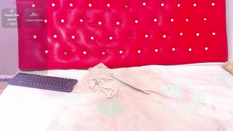   online show from October 2025 03:07:01 PM