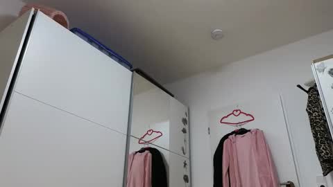 Wondergirl online show from November 2025 09:11:01 AM