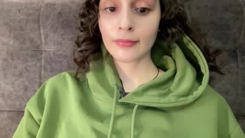 Snapshot of wonderland_stia chatting on October 2025 11:20:02 AM Stia online show from October 2025 11:20:02 AM