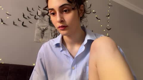 Snapshot of wonderland_stia chatting on October 2025 06:06:02 AM Stia online show from October 2025 06:06:02 AM