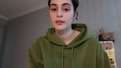 Snapshot of wonderland_stia chatting on December 2025 11:16:02 AM Stia online show from December 2025 11:16:02 AM