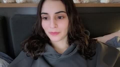 Snapshot of wonderland_stia chatting on December 2025 05:47:01 AM Stia online show from December 2025 05:47:01 AM