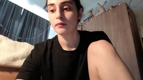 Snapshot of wonderland_stia chatting on February 2026 07:31:02 AM Stia online show from February 2026 07:31:02 AM