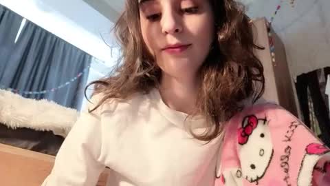 Snapshot of wonderland_stia chatting on February 2026 08:12:02 AM Stia online show from February 2026 08:12:02 AM