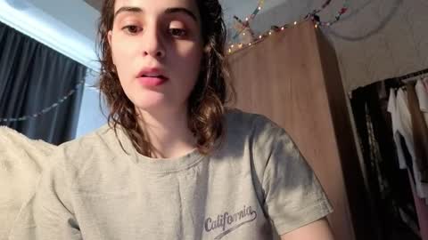 Snapshot of wonderland_stia chatting on February 2026 08:02:02 AM Stia online show from February 2026 08:02:02 AM