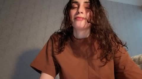 Snapshot of wonderland_stia chatting on March 2026 12:12:02 PM Stia online show from March 2026 12:12:02 PM