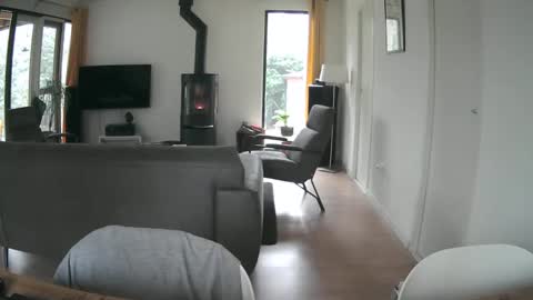 Snapshot of woodwurm chatting on January 2025 12:31:02 PM woodwurm and Snoeske online show from January 2025 12:31:02 PM