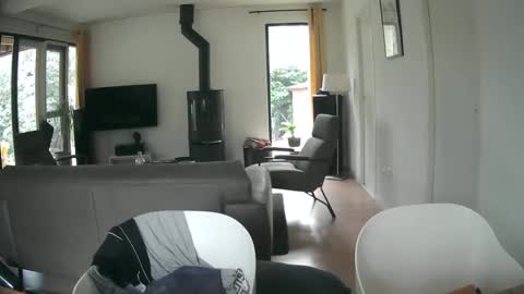 Snapshot of woodwurm chatting on January 2025 01:40:01 PM woodwurm and Snoeske online show from January 2025 01:40:01 PM