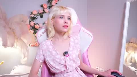wow_angel online show from July 2026 05:42:02 AM