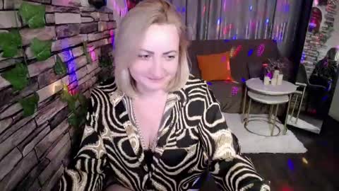 Snapshot of wow_co chatting on December 2024 10:52:02 PM wow_co online show from December 2024 10:52:02 PM