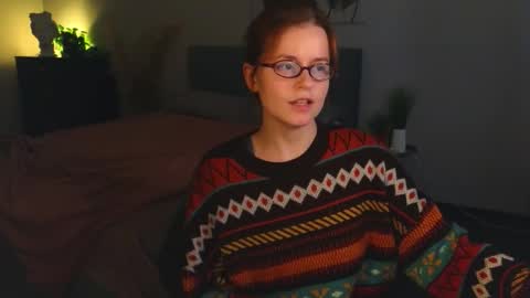 Rebecy online show from October 2025 01:42:02 PM