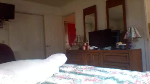 wvmountainlover online show from July 2026 07:38:01 PM