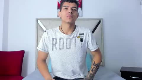 wyatt online show from December 2025 12:03:02 PM