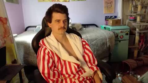 Wyatt online show from November 2025 06:19:01 PM