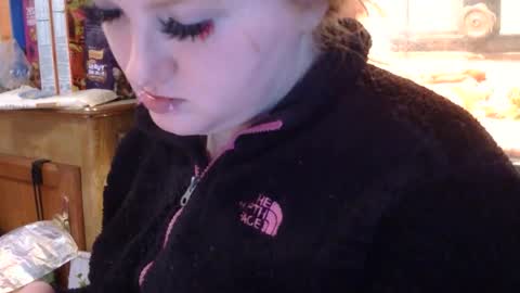 x2kayx2 online show from January 2026 04:44:01 PM