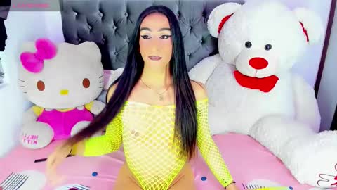 Snapshot of x_indomitable1 chatting on November 2025 02:33:02 AM Maria Juliana online show from November 2025 02:33:02 AM