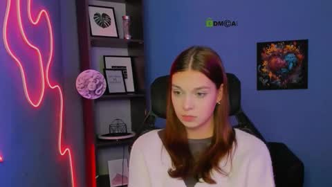 Snapshot of x_yasmin_x chatting on February 2026 02:35:01 PM Yasmin online show from February 2026 02:35:01 PM