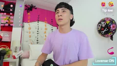 Snapshot of xaandergrey chatting on October 2025 07:14:01 PM xaanderGrey online show from October 2025 07:14:01 PM