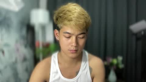 Prince Aldrian  online show from September 2025 03:18:02 AM