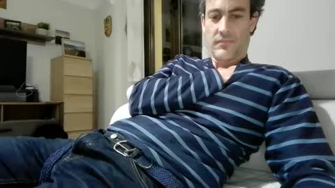 Snapshot of xalegarmax chatting on September 2025 10:35:02 PM xalegarmax online show from September 2025 10:35:02 PM