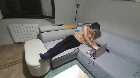 Snapshot of xalegarmax chatting on October 2025 09:23:02 PM xalegarmax online show from October 2025 09:23:02 PM