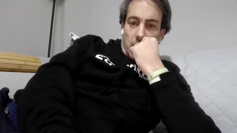 Snapshot of xalegarmax chatting on October 2025 11:27:01 PM xalegarmax online show from October 2025 11:27:01 PM