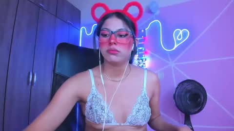 XALLYSONX online show from February 2025 02:24:01 PM