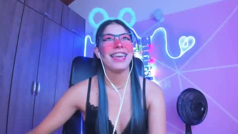 XALLYSONX online show from February 2025 11:19:02 AM