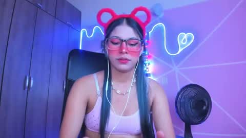 XALLYSONX online show from February 2025 11:20:01 AM