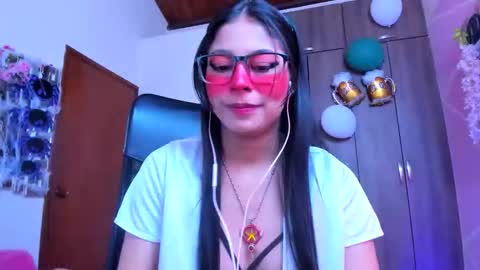 XALLYSONX online show from October 2025 11:41:02 AM