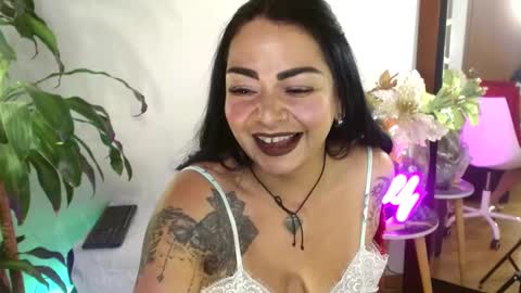 Snapshot of xamara1124 chatting on February 2025 10:31:01 PM XAMARA1124 online show from February 2025 10:31:01 PM