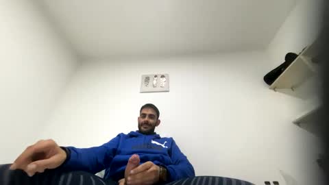 xavi3200 online show from December 2024 08:25:02 PM